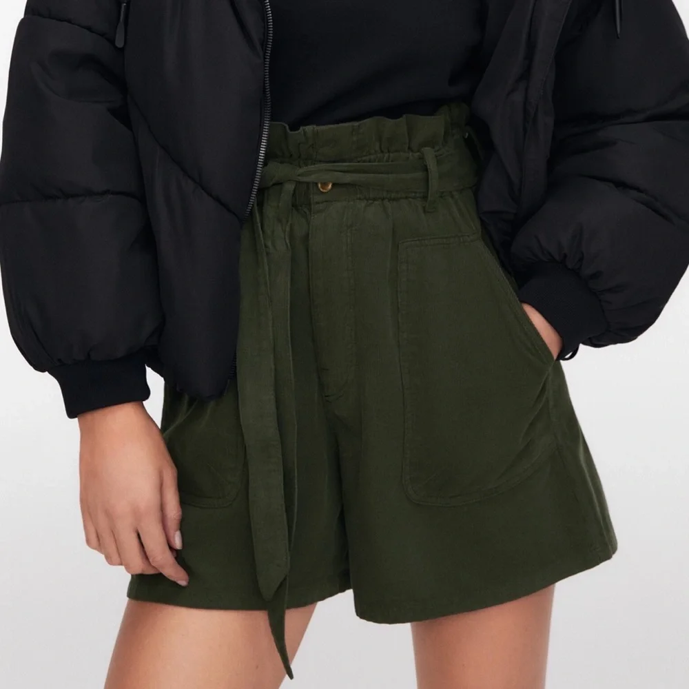 Zara NWT Baggy Paperbag Corduroy Green Tie Shorts 32/ 00 - Picture 1 of 12